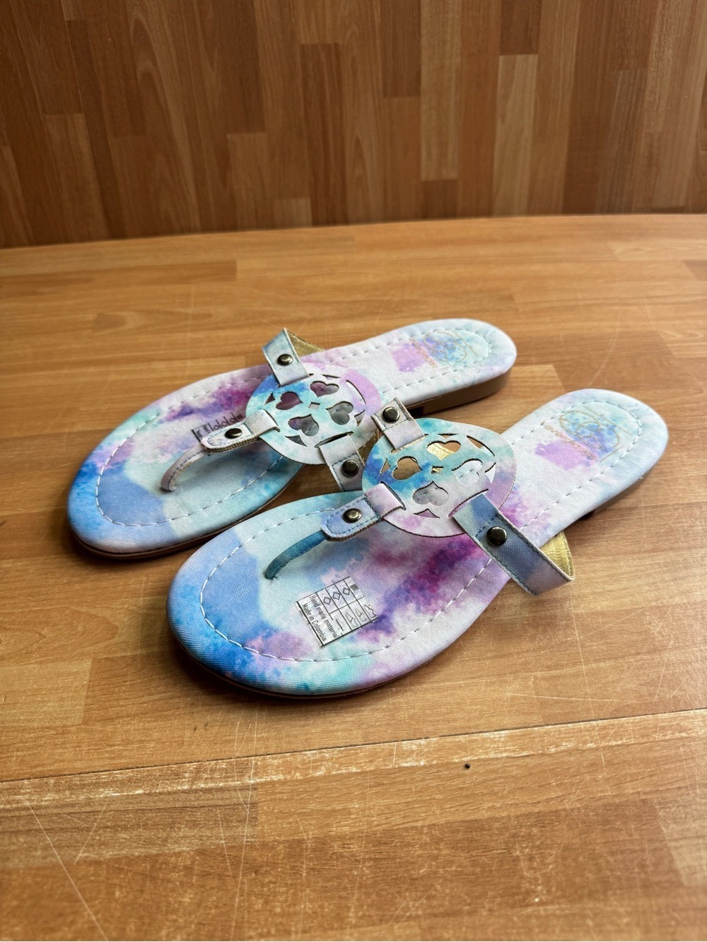 Tie dye sandals size 7